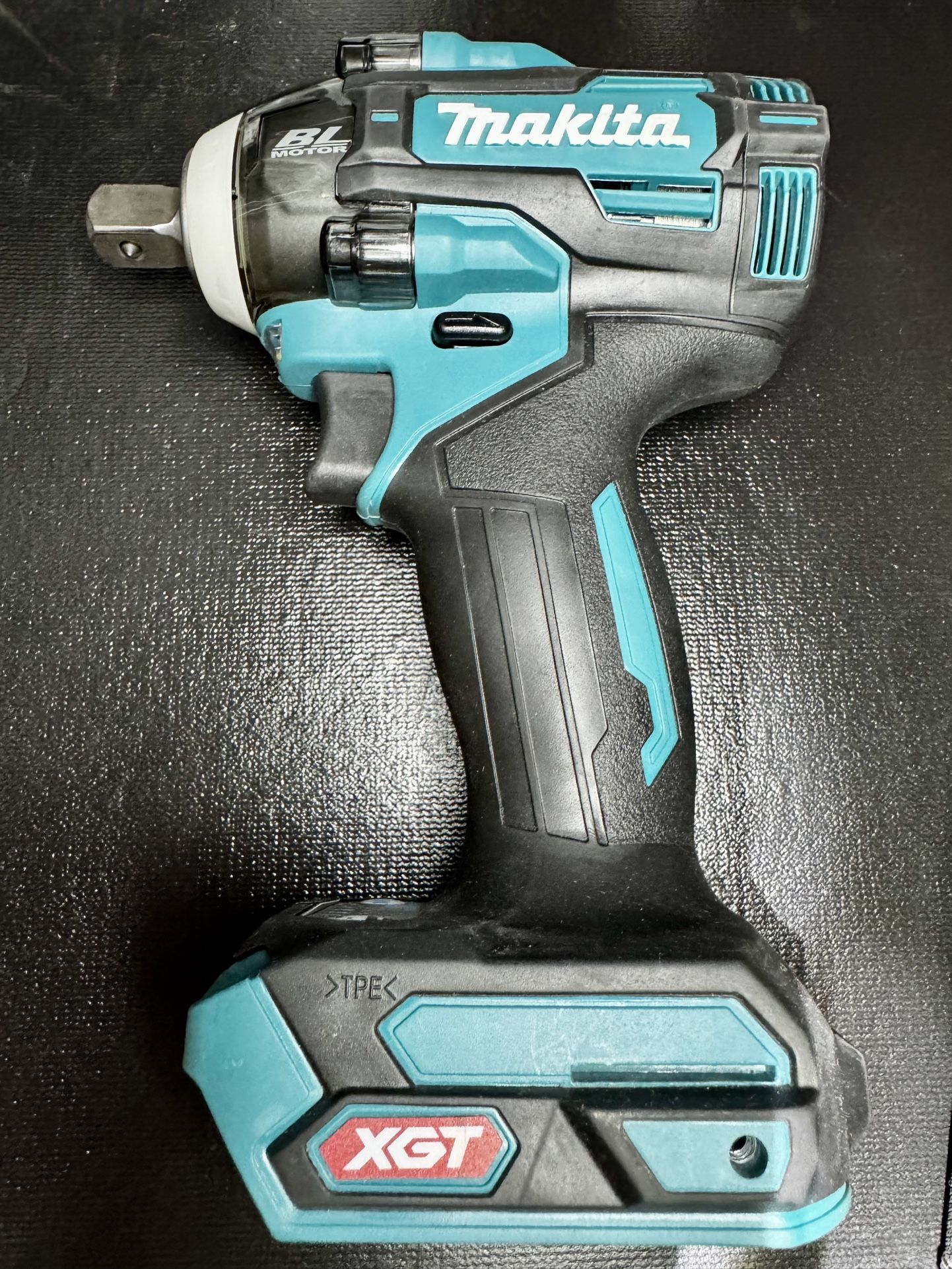 Makita GWT05 40V max XGT