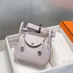 Gentle pink bag