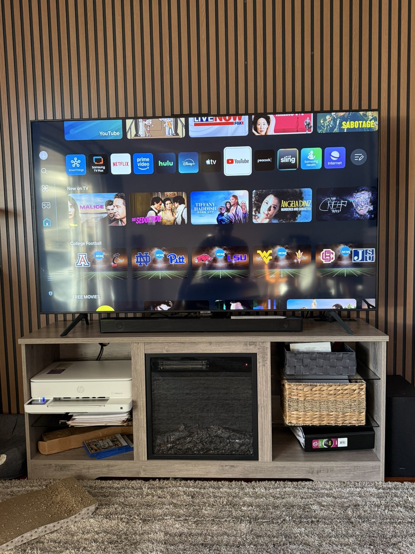 Tv Samsung 65” Plus Tv Stand + Samsung Sound Bar