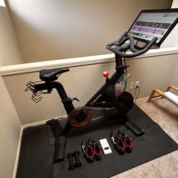 🚴‍♀️ Peloton Bike (Gen 1.2) + Shoes, Heart Monitor, Mat & Weights