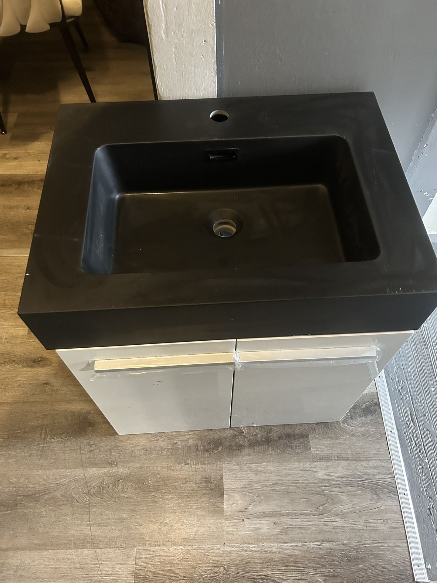 Wall Mount Bathroom Sink 