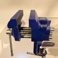 Bench Vise 