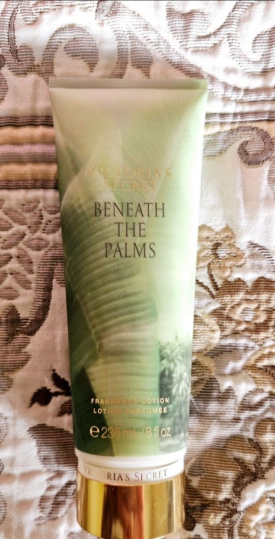 VICTORIA'S SECRET "BENEATH THE PALMS" BODY LOTION 