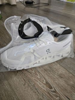 BRAND NEW On Running Cloud 6 Men's Size 7.5 Shoes White