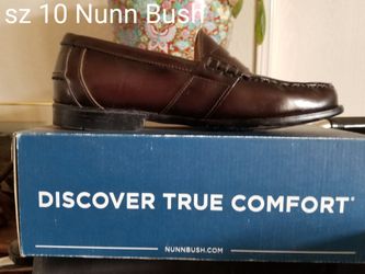 Nunn Bush men's loafers. Size 10.