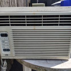 Window Air Conditioner 6000 BTU