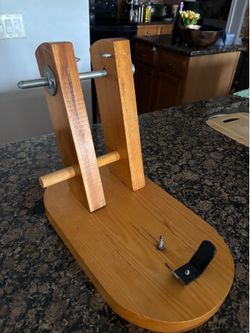 Ham holder (jamonero)