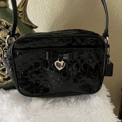 Beautiful Authentic COACH crossbody Purse