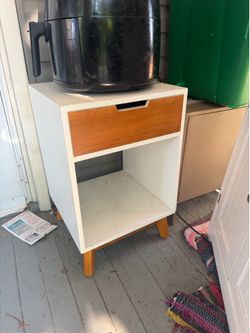 Side/ end table