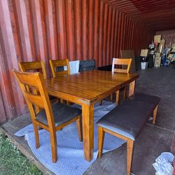 Dinning Table