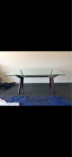 Crate and Barrel Table Dinning Room Table/Office Table