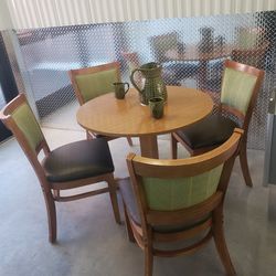 Kitchen Table And Four Chairs 