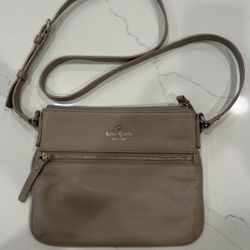 Kate Spade ♠️ New York tan leather 