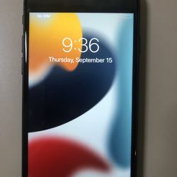 Apple iPhone 7 32GB Unlocked For Any Carrier!