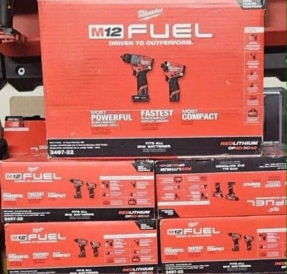 Milwaukee New Kit Hammer Drill And Impact 12M Fuel Brushless $200 Each One