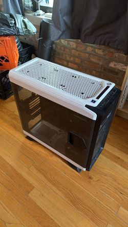 Large corsair pc tower/case