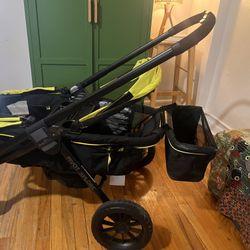 Evenflo Pivot Xplore All-Terrain Stroller Wagon – Excellent Condition – $150