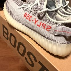 Yeezy Blue Tint Size 8 1/2