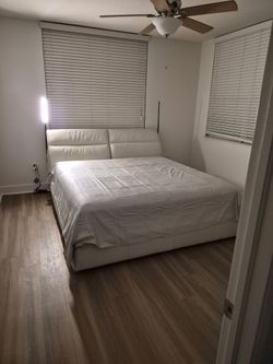 Bedroom king size bed