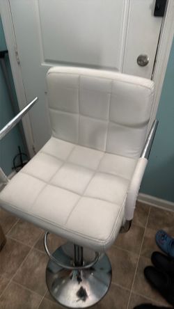 Brand new  2 white barstools selling as a set