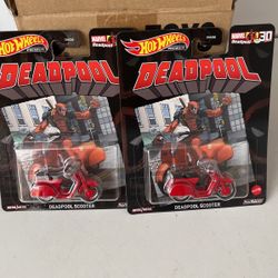 Deadpool Scooter Hot Wheels Premium Marvel