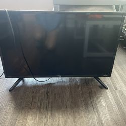 TCL Roku 32’ TV