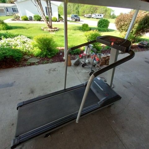 SCHWINN TREADMILL 