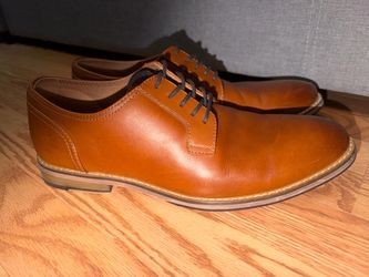 Men's leather dress shoes size 10