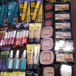 Nuevo Maquillaje 4X $25 Mezclar y Combinar 🥰 New, Packaged, and Sealed Makeup 4X $25 MiX and Match.

L'Oreal, NYX, and Maybelline. 

Foundation, pres