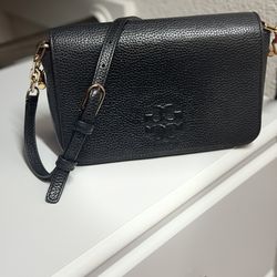 Authentic Tory Burch Black Pebbled Leather Crossbody
