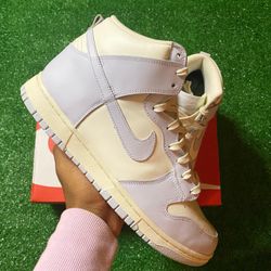 Nike Dunk Football Grey Size 11w 9.5mens