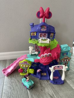 VTech Go! Go! Smart Wheels Minnie Mouse Around Town Playset with Car