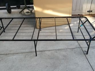 Metal Platform Bed