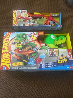 Hot Wheels Dragon Launch Transporter and T-Rex Blaze Battle Toys