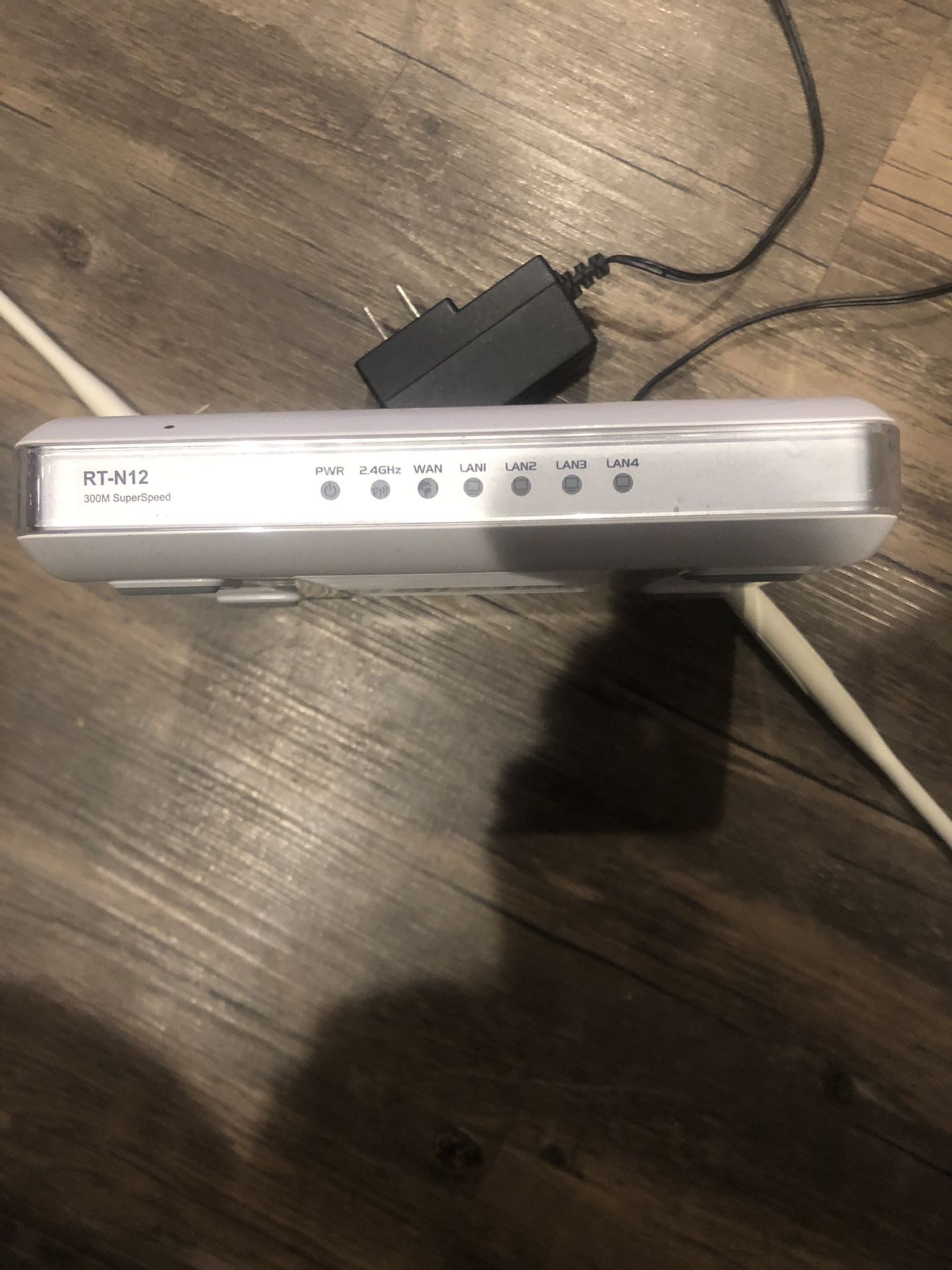 Asus Rt-N12 router/ repeater