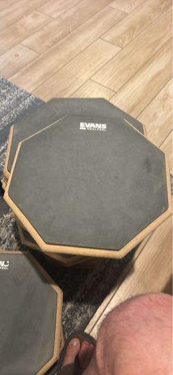 🥁 Evans Drum Practice Pads + Drumsticks