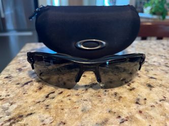 Oakley Flak 2.0 with hard case like new