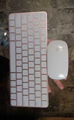 Apple Magic keyboard + Mouse