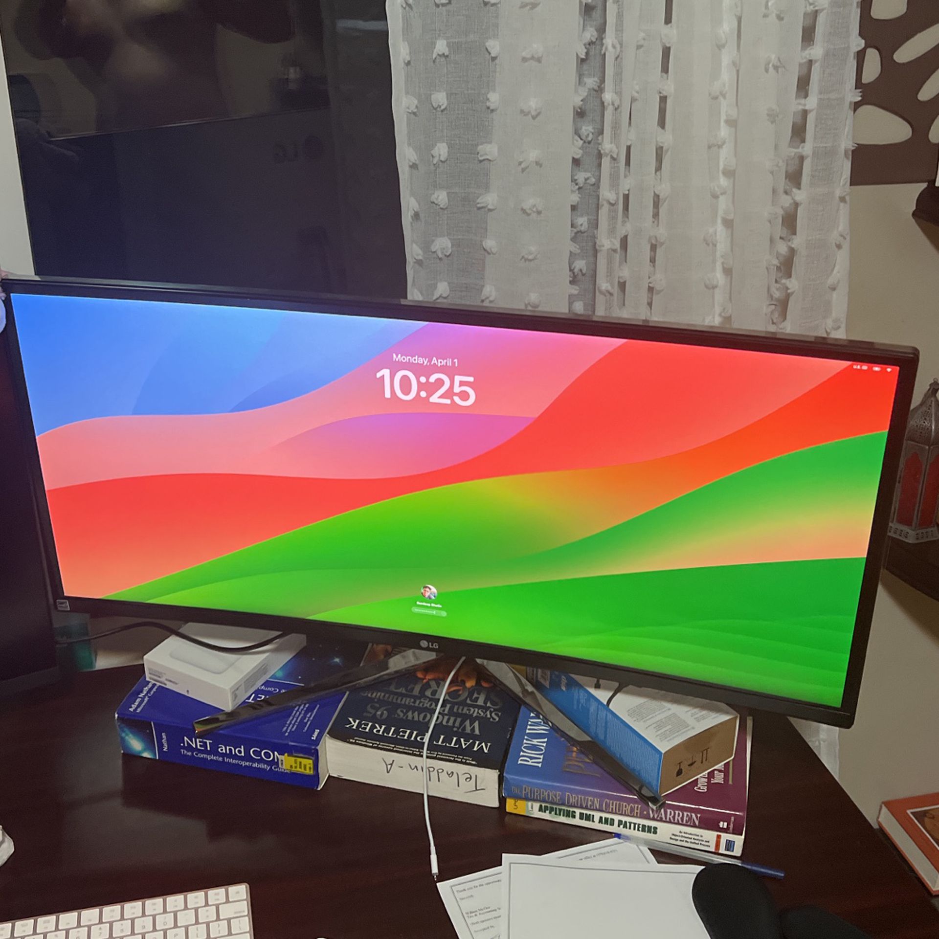 34” Curved Monitor 