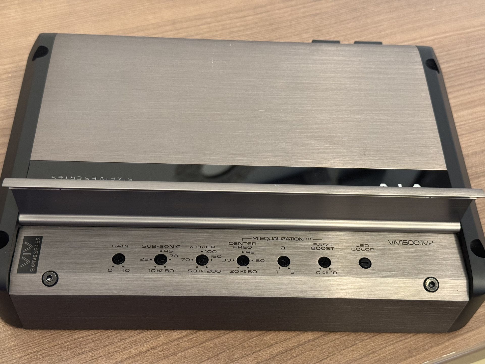 Memphis VIV SixFive Series 1500 Watts