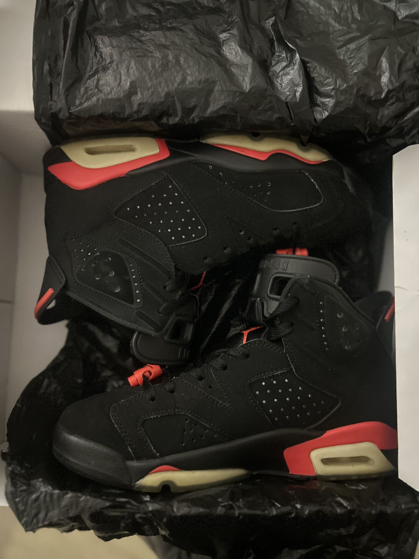 Infrared 6s Size 8 