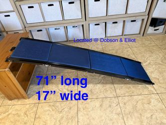 Dog car ramp with rubber surface