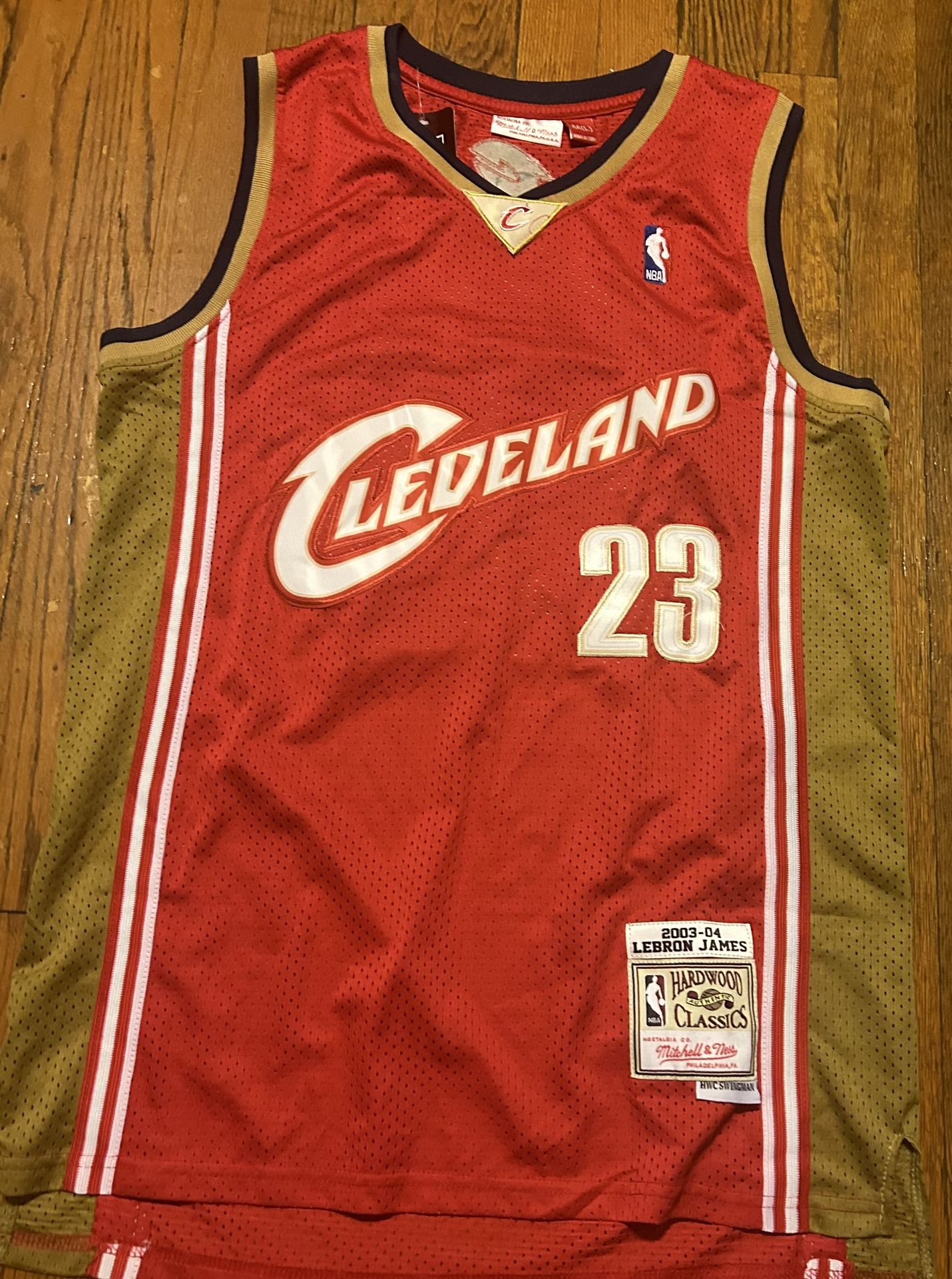Throwback Lebron Cavs #23 03” Jersey Sz L
