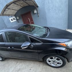 2015 Ford Fiesta