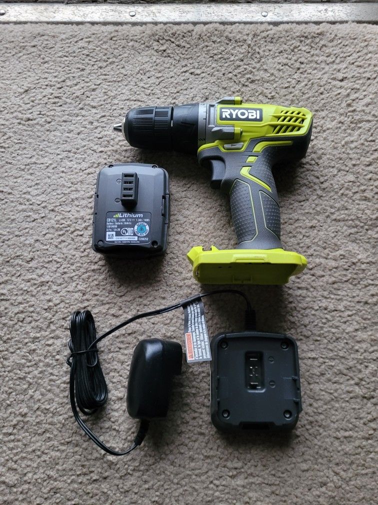 Ryobi Cordless Electric Power Drill Kit