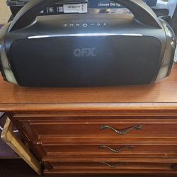 QFX boombox