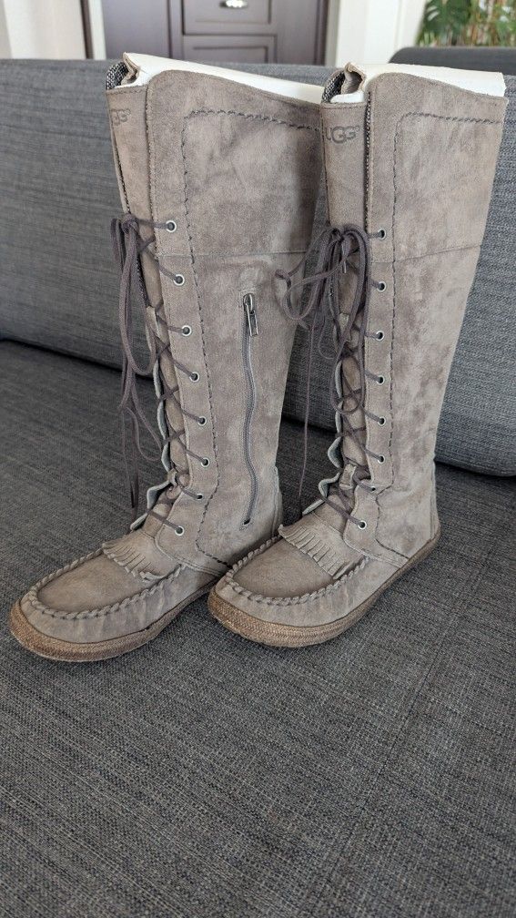 UGG Somaya Lace Up Grey size 8
