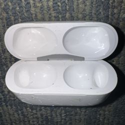 Airpods 2nd Generation Charging Case (AIRPODS NOT INCLUDED) USB 