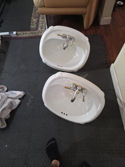 Ceramic Sink With Hardware (Qty 2)
