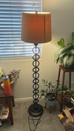 Floor lamp